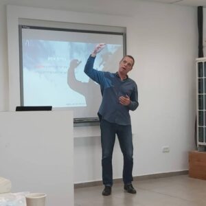 רווחיות גולמית במערך המכירות